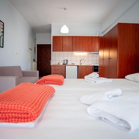 Theros Apartment Preveza Buitenkant foto